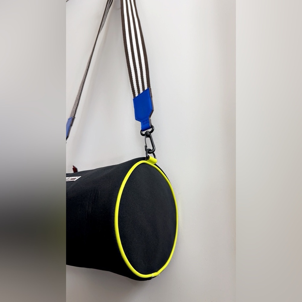 HENRI BENDEL Leather Trim Neoprene Insulated Cooler Crossbody Bucket Bag 11 X 23 - Picture 11 of 12